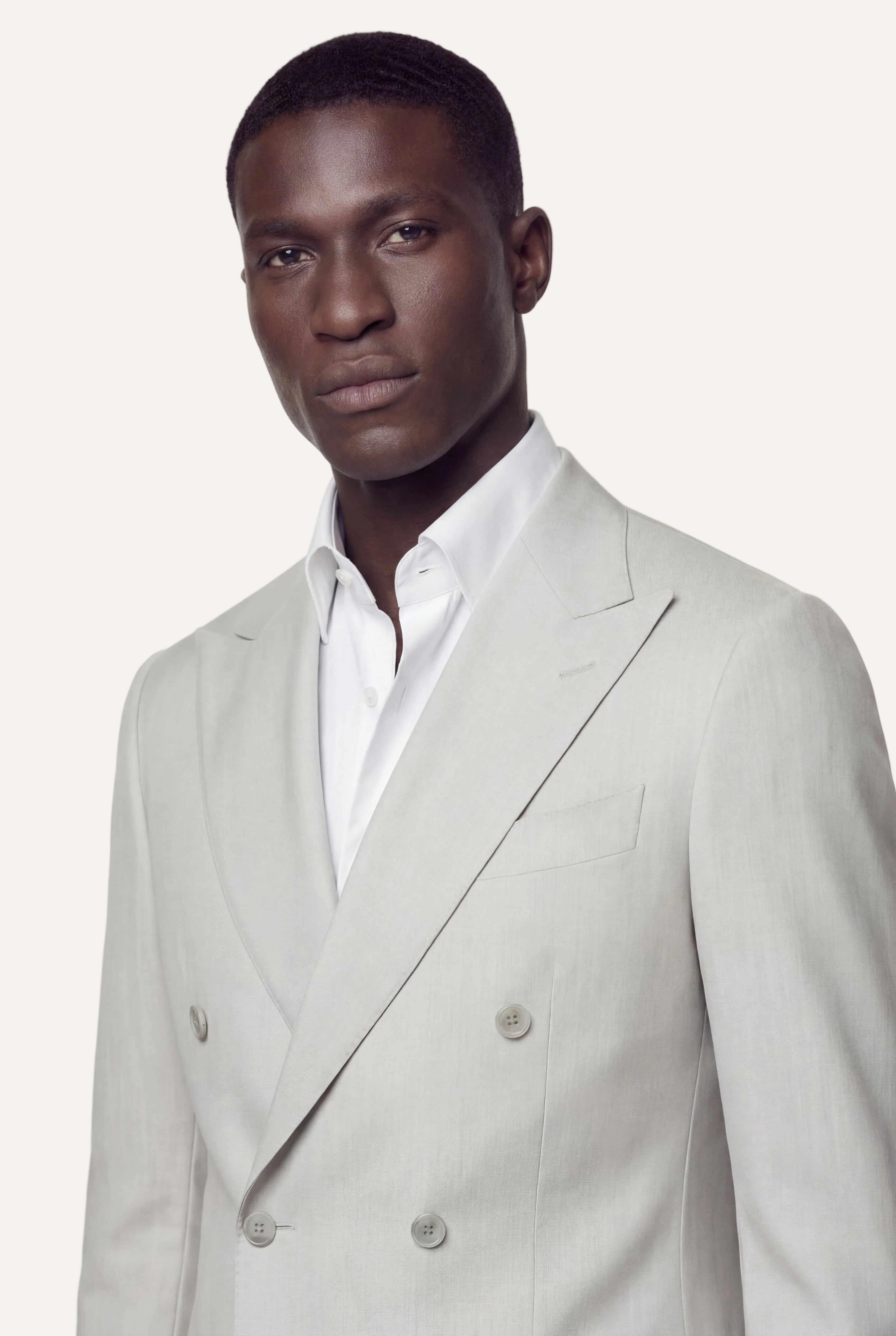 Zane Barläs Manhattan Light Grey Suit — portrait editorial view on model