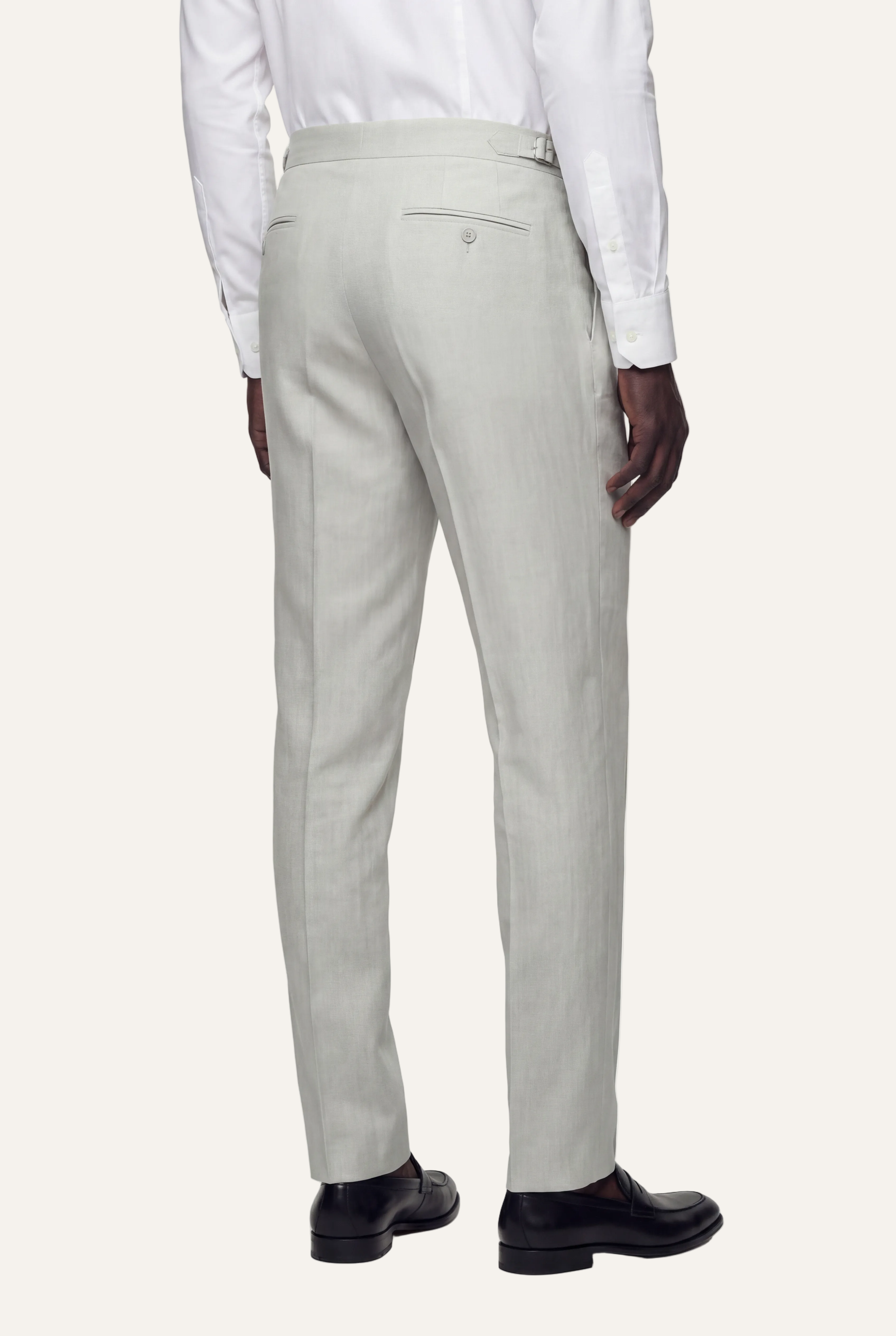 Zane Barläs Manhattan Light Grey Suit — tapered leg trousers front view