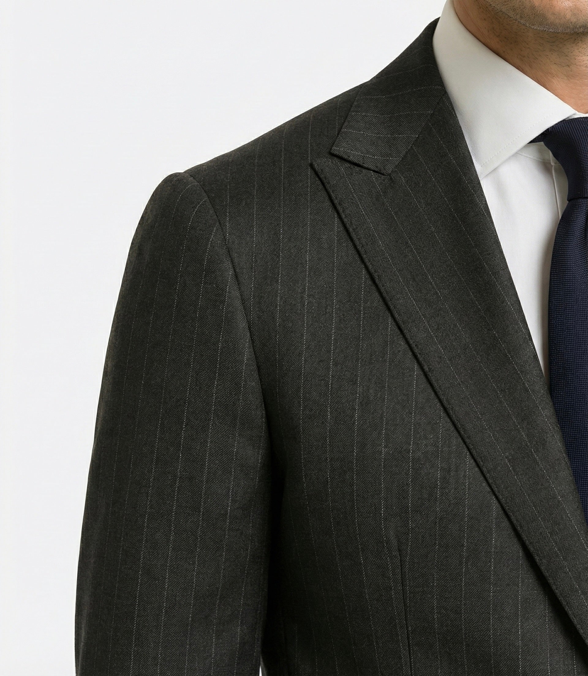 Zane Barläs natural shoulder construction, suit jacket shoulder detail