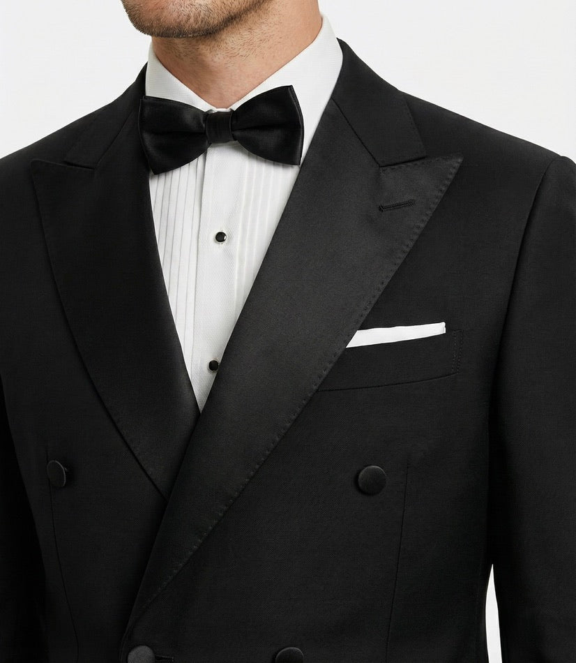 Zane Barläs Black Manhattan Tuxedo, tailored fit silhouette on model