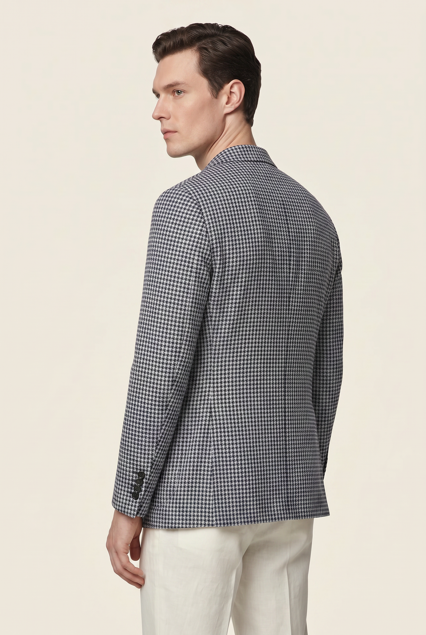 Zane Barläs Navy Houndstooth Wool Linen Jacket. Three-quarter back view
