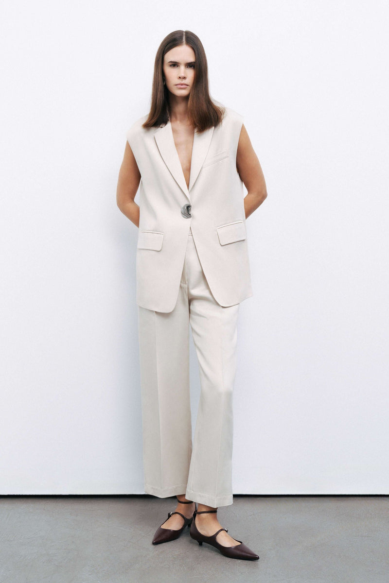 Accessory Detailed Vest