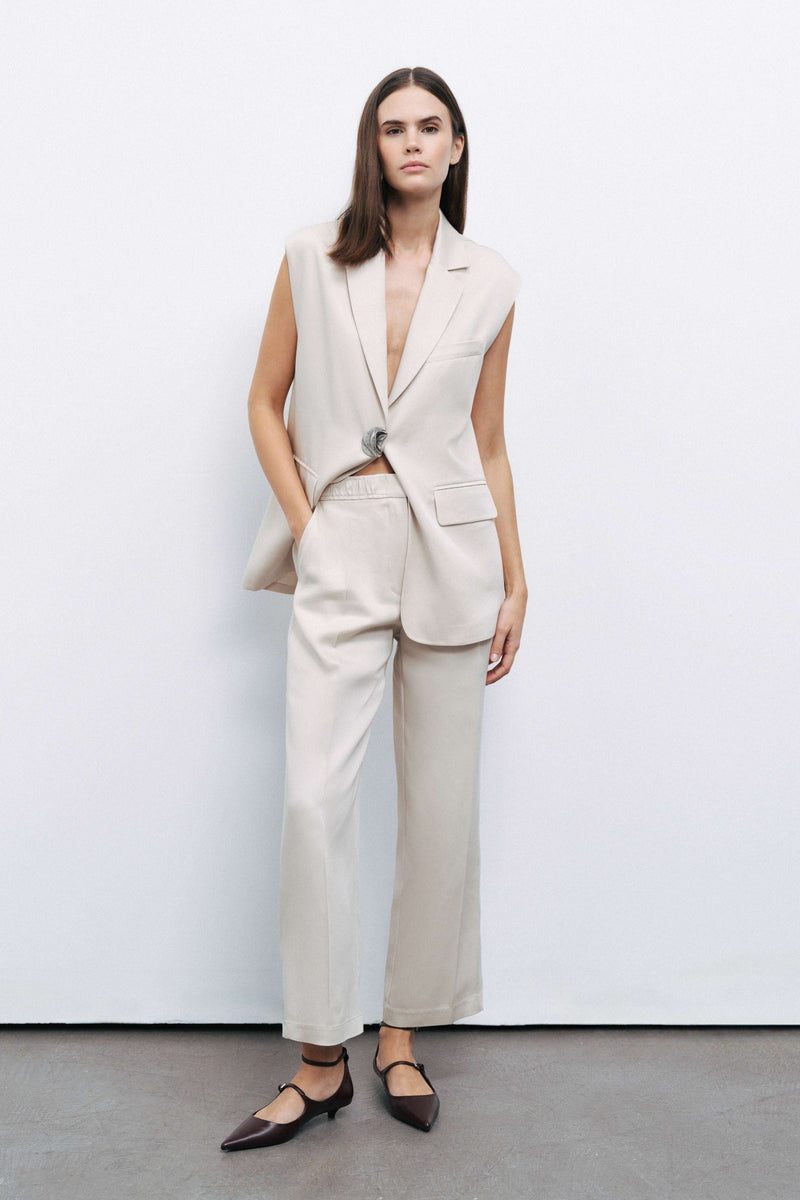 Accessory Detailed Vest