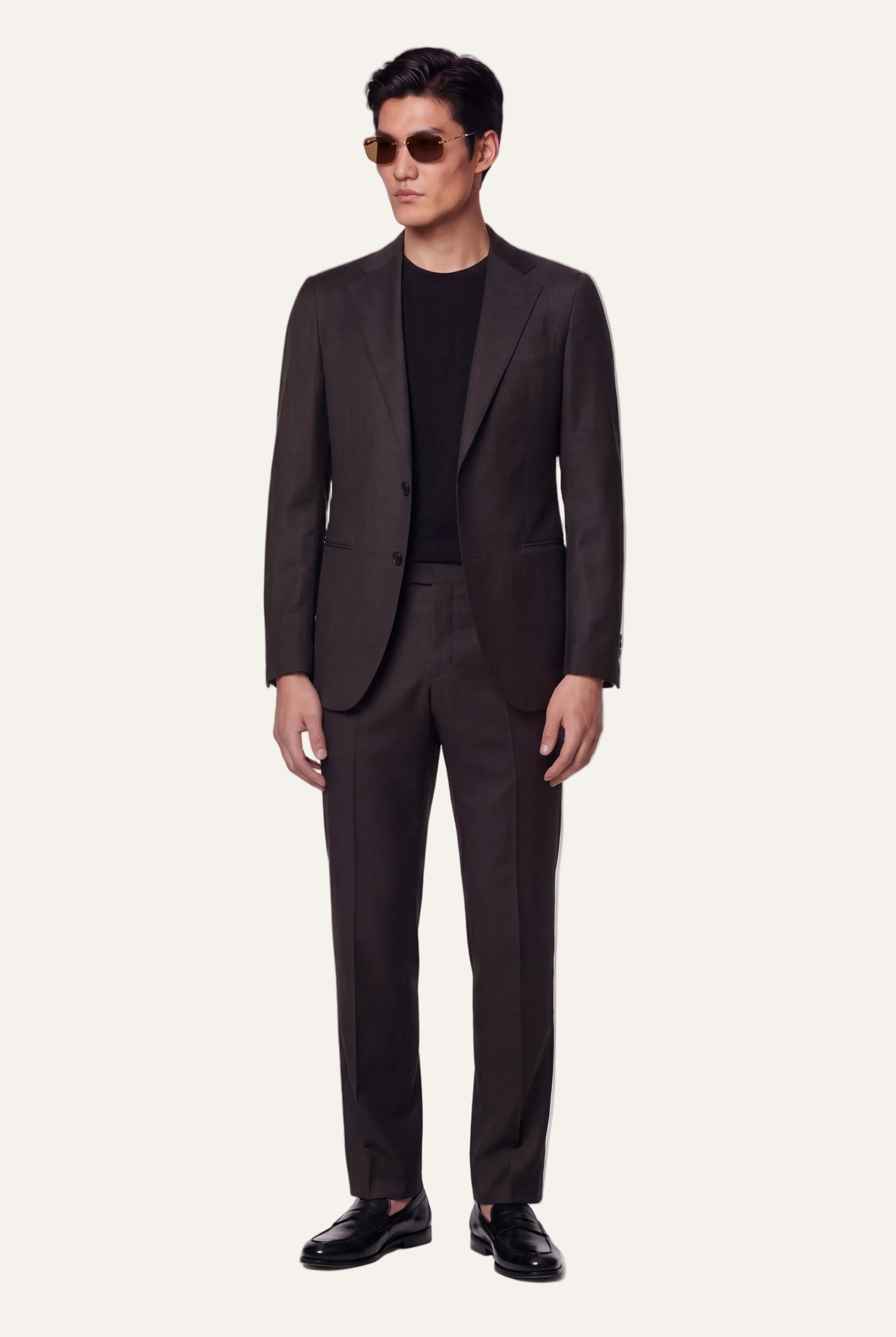 Zane Barläs Oxford Brown Suit — full suit front view on model