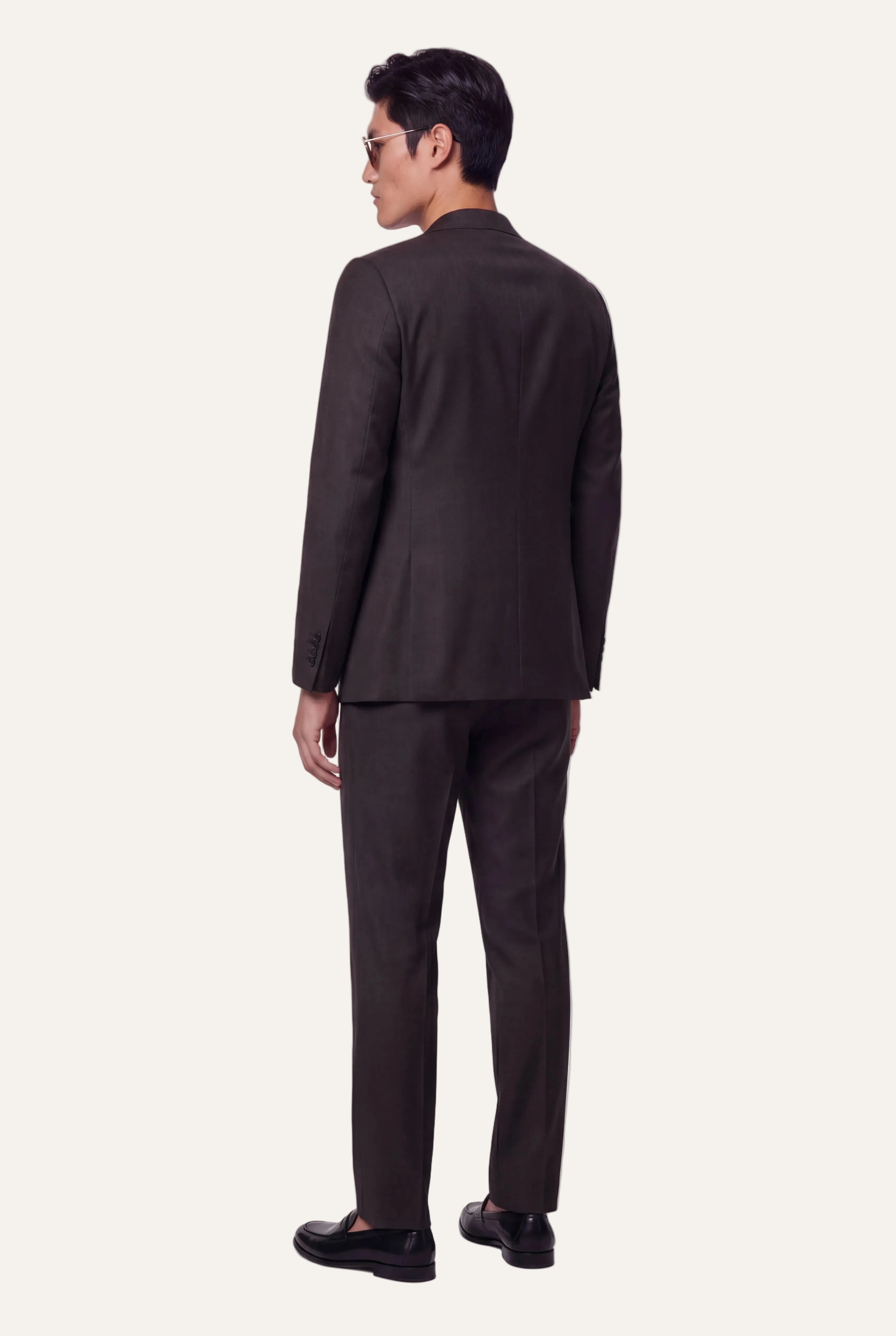 Zane Barläs Oxford Brown Suit — back view single vent clean silhouette