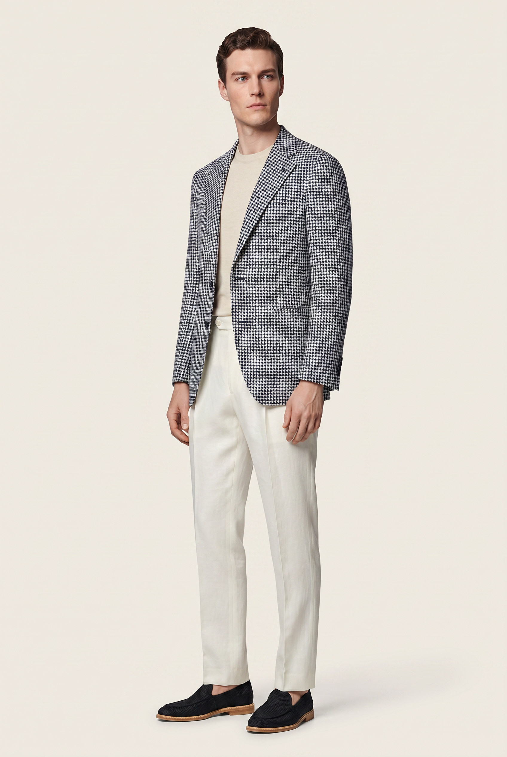 Zane Barläs Navy Houndstooth Wool Linen Jacket. Full front view with off-white linen trousers